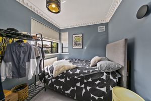 Bedroom- click for photo gallery